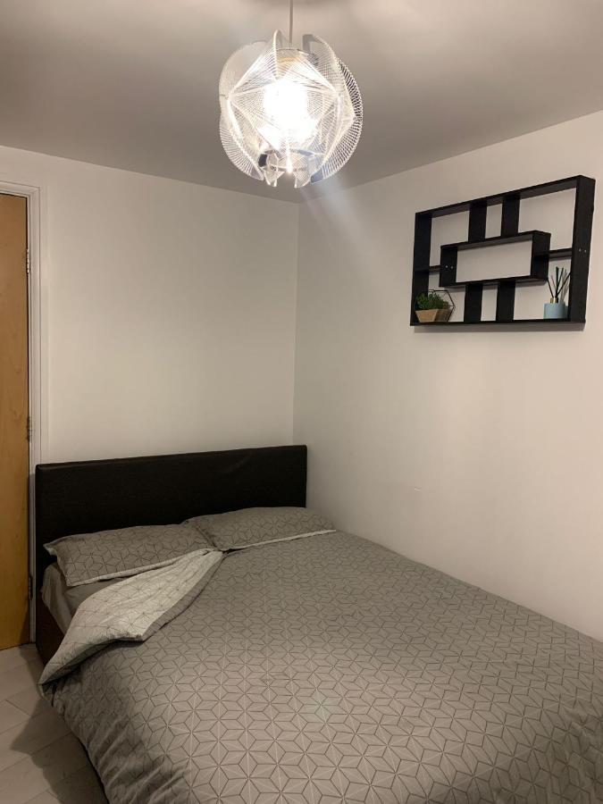 Room Near City Londres Exterior foto